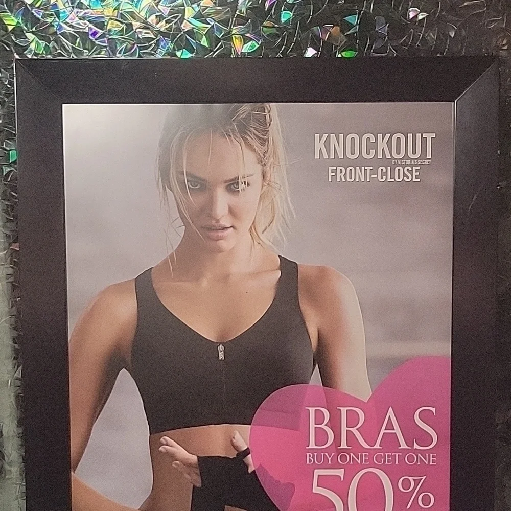 VS RARE Wall Picture/ Photo Display Poster Knock Out Bras! - Picture 3 of 8